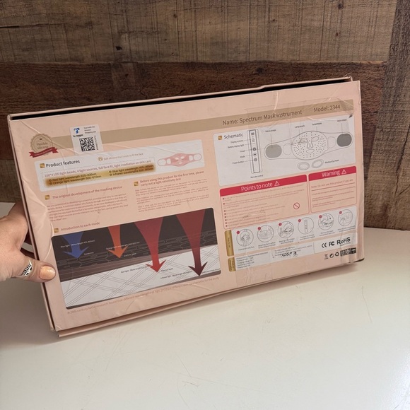 NIB NVBOTY LED Face Mask Light Therapy 4 Modes Portable Red Light Therapy - Picture 6 of 7